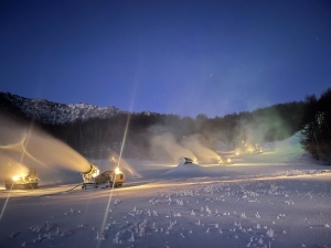 人工降雪フル稼働